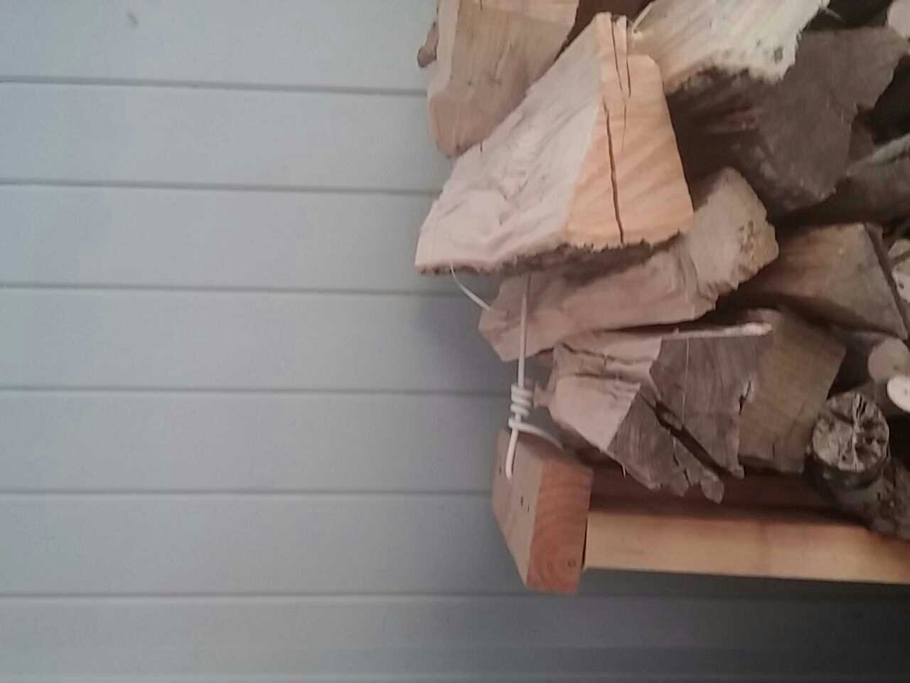 [Hearth.com] My 20 dollar woodrack