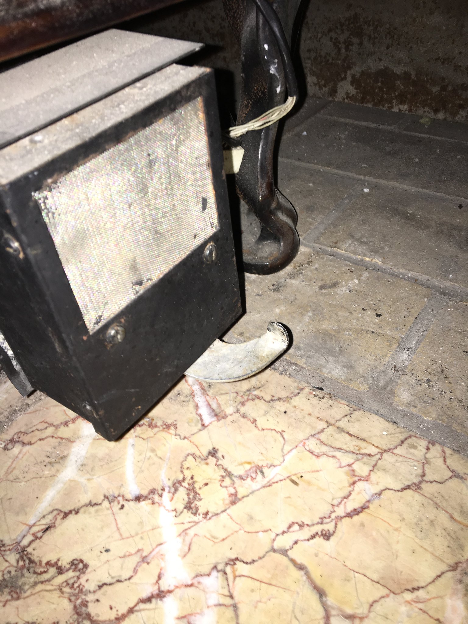 [Hearth.com] Holy Creosote, Batman!