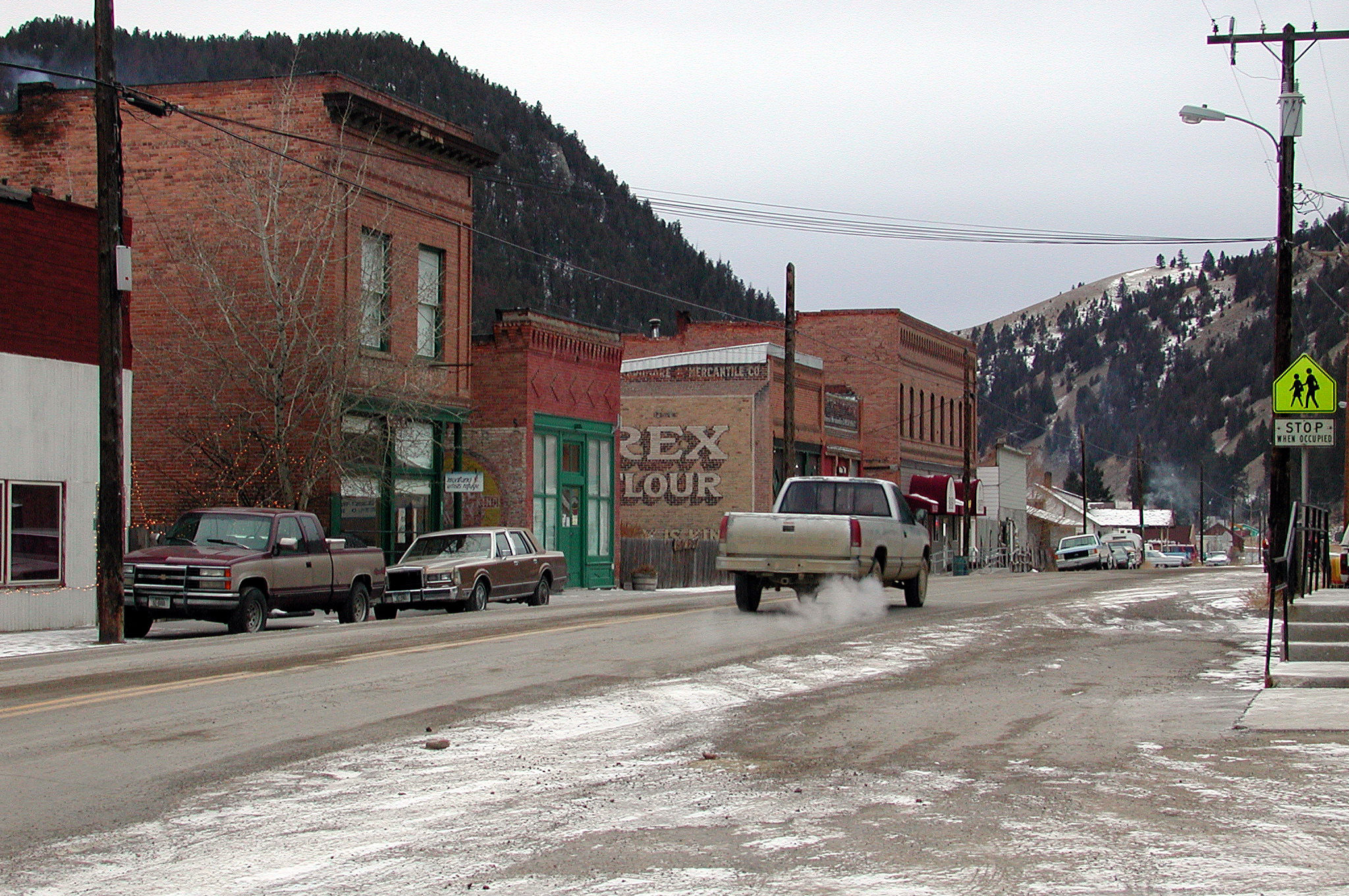 [Hearth.com] Cool little vid of my hometown...what about you?