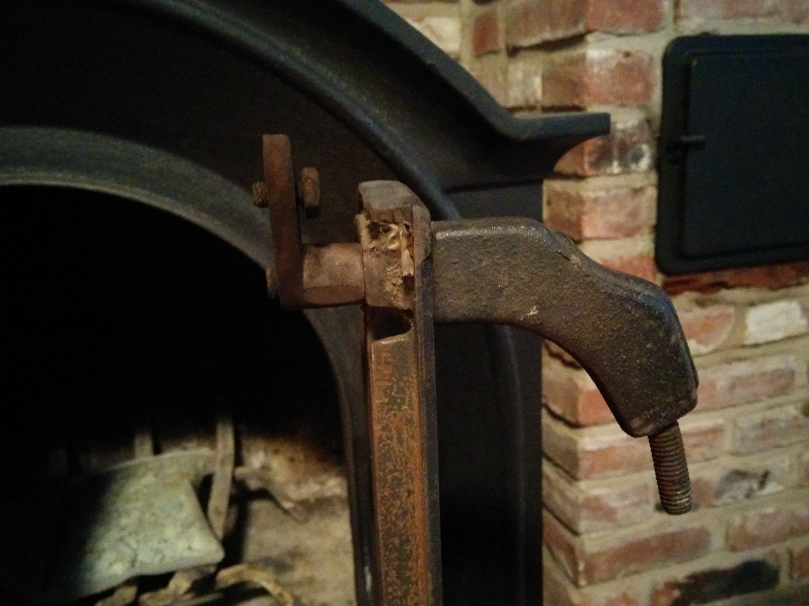 [Hearth.com] Can anyone help me with the make/model of this stove?