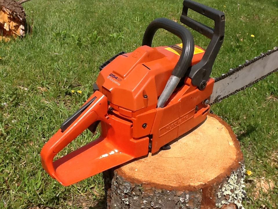 Let's see some chainsaw pics