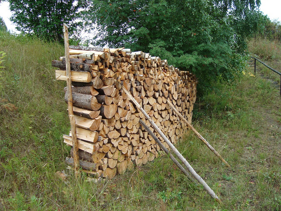 [Hearth.com] piling wood to season
