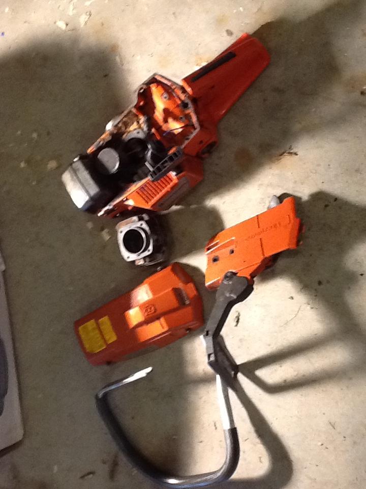 Let's see some chainsaw pics