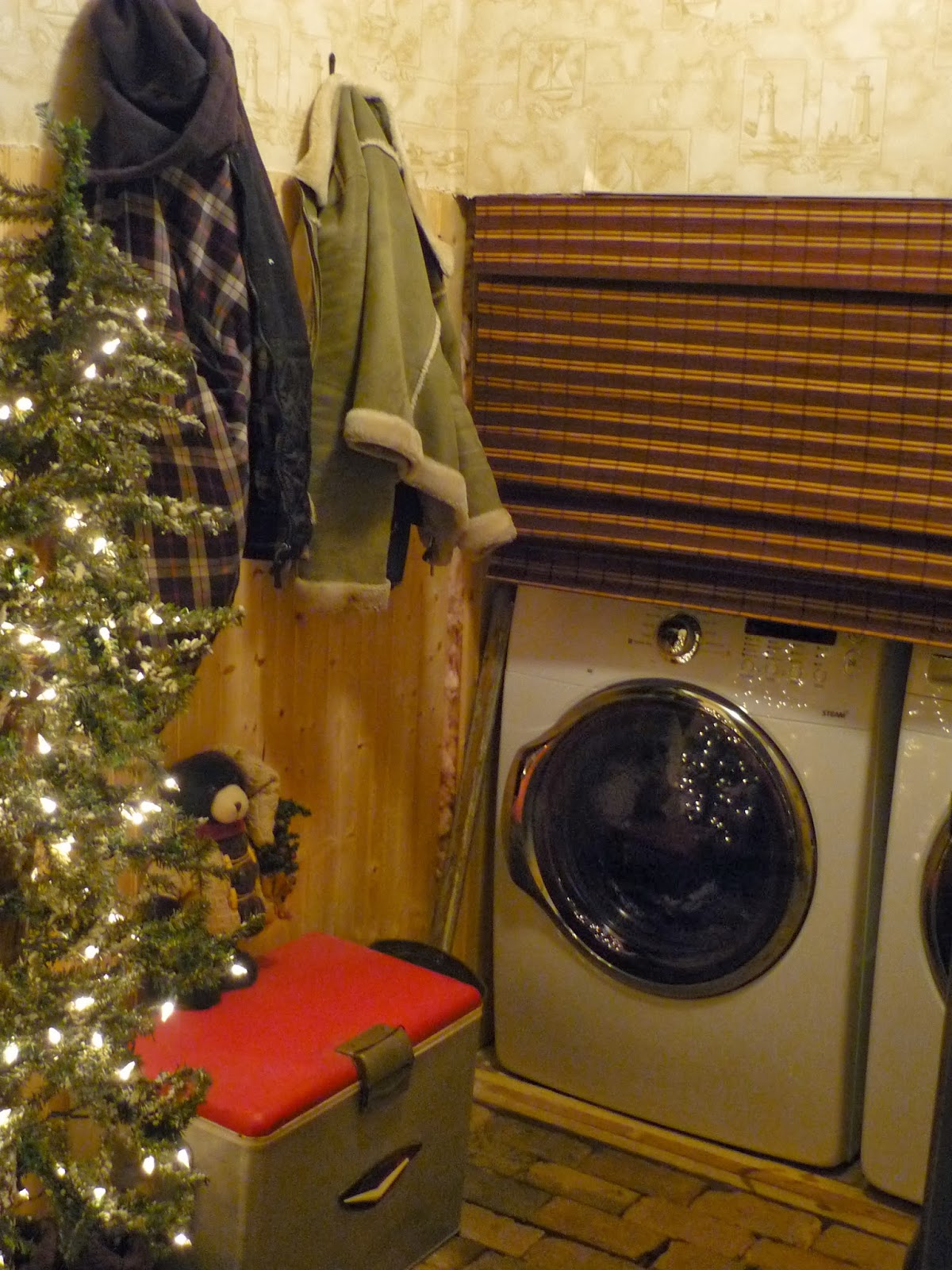 [Hearth.com] Anyone Decorating for Christmas yet?