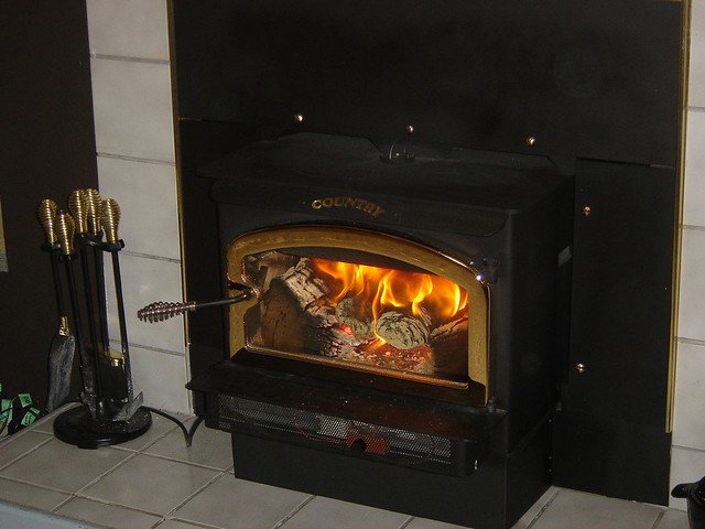 [Hearth.com] Lennox Country C210 vs QuadraFire 2700i